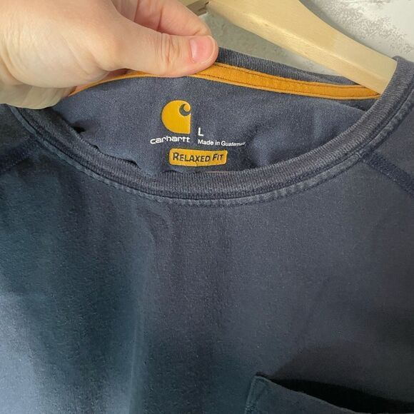 Men's Carhartt Navy Blue Relaxed Fit Front Pocket Tee Shirt - Picture 2 of 6